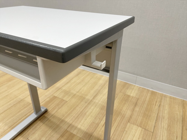 �X�N�[���f�X�N�@2�_�Z�b�g�@axona AICHI�@SCM-400L