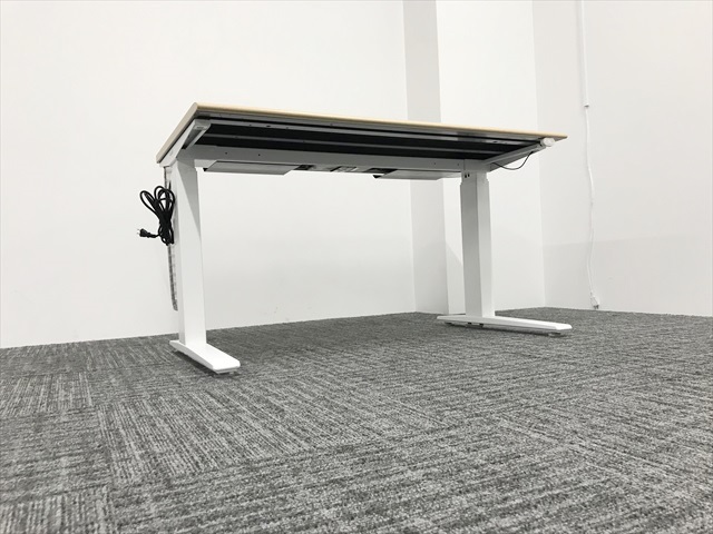 y*9様 オカムラ OKAMURA 電動昇降デスク 3S104P MK37 平デスク 天板電動昇降式 スイフト 引出し無 3S104P MK37