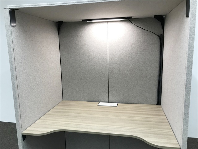 fXN@ʃu[X@AhTCg@o@Ɩt