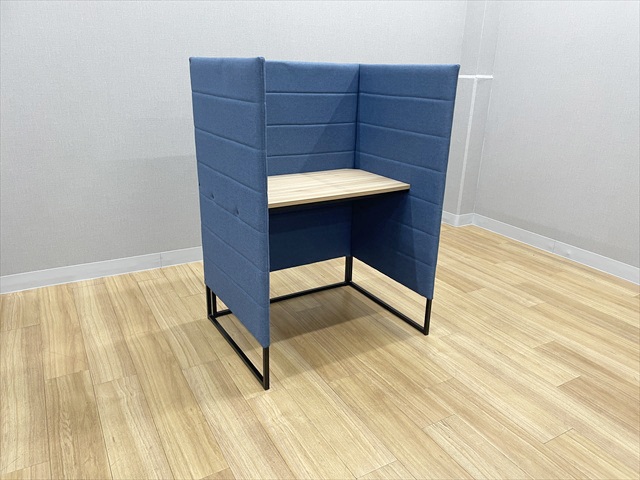 ���f�X�N�@�ʃu�[�X�@�A�X�v�����h�@���o�����@�W���u�[�X