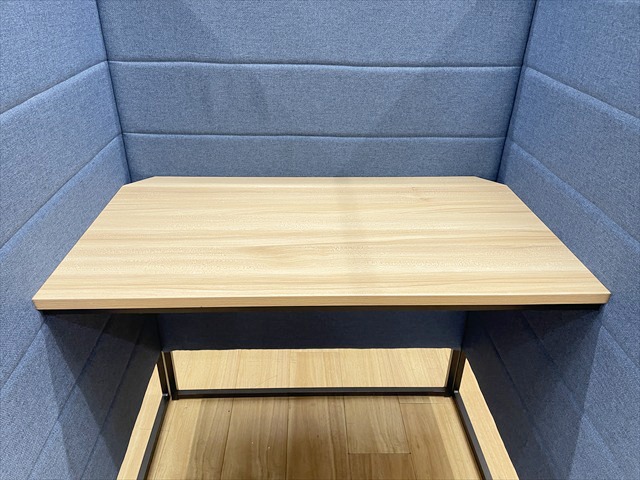 ���f�X�N�@�ʃu�[�X�@�A�X�v�����h�@���o�����@�W���u�[�X