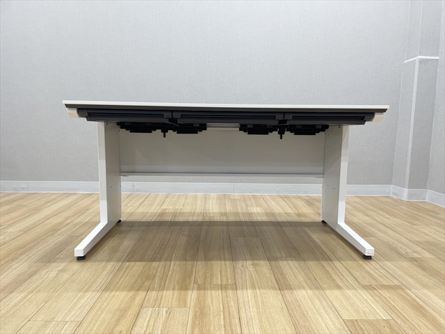 ���f�X�N�@iS�@���o���t�@SDT-IS147PAWN