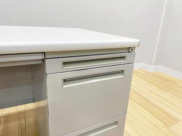 �Б��f�X�N�@3�i���@FEED�@S�^�C�v