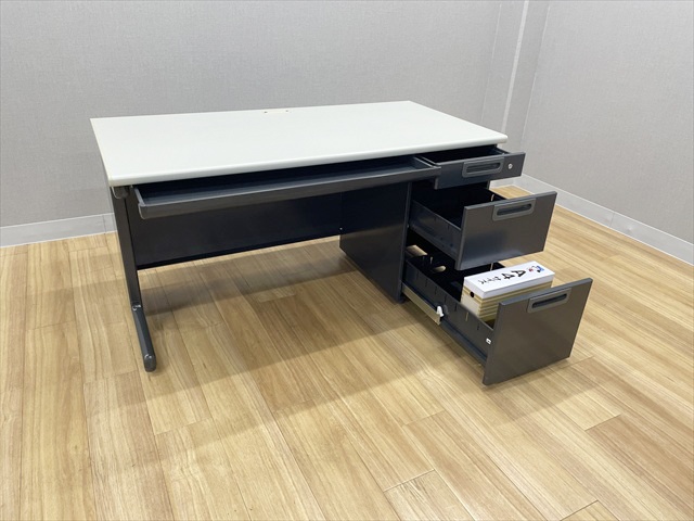 БfXN@3i@LA^Cv@RY-T147A