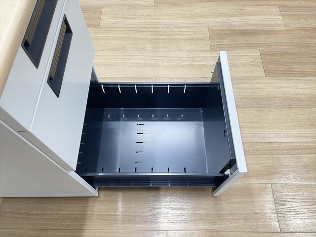 �Б��f�X�N�@3�i���@�t���b�g���C���@SP-D046D-D3 WH