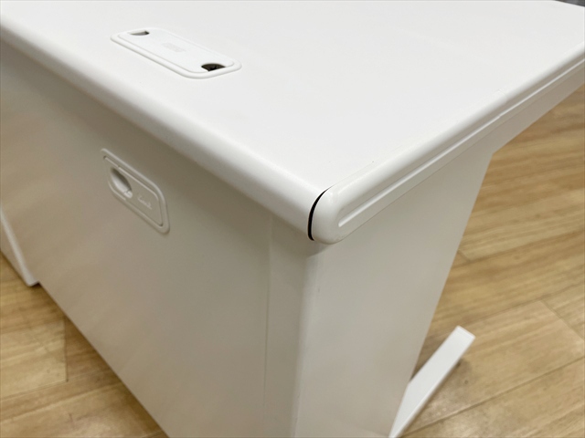 �Б��f�X�N�@3�i���@�t���b�g���C���@SP-D046D-D3 WH