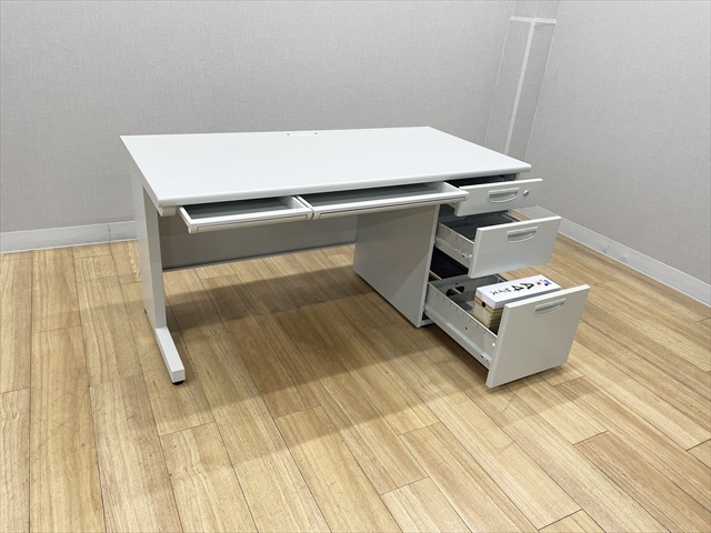 �Б��f�X�N�@3�i���@LEO�@LER-T147