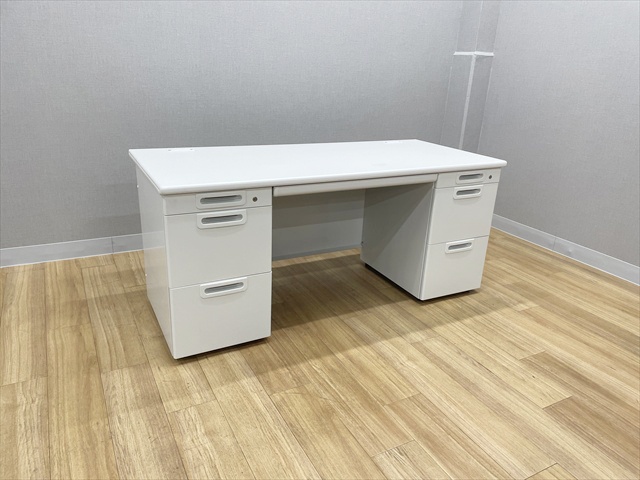 �����f�X�N�@3�E3�i���@LA�@LA-D047A-A3 W4