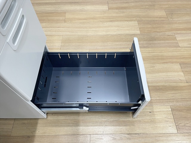 �����f�X�N�@3�E3�i���@LA�@LA-D047A-A3 W4