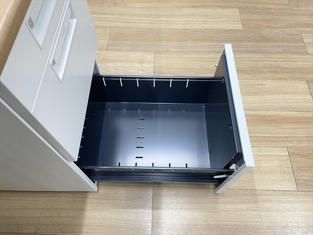 �����f�X�N�@3�E3�i���@�X�`�[���f�X�NSH2�@OC-SH147R-2