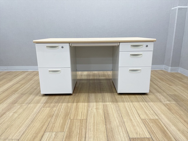 �����f�X�N�@3�E3�i���@LEO�@LER-T147