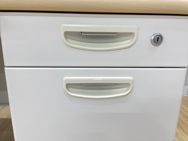 �����f�X�N�@3�E3�i���@LEO�@LER-T147