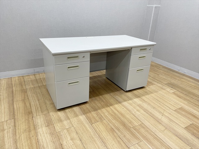 �����f�X�N�@3�E3�i��