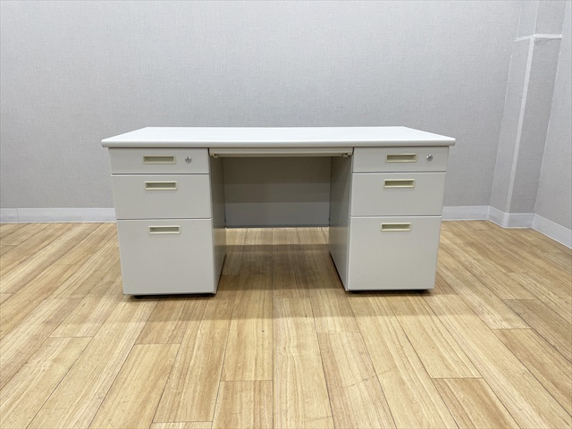 �����f�X�N�@3�E3�i��