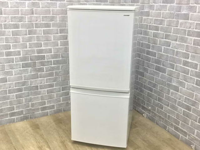 冷蔵庫 2ドア 137L どっちもドア SJ-D14D-W 西葛西店ID:130000385000