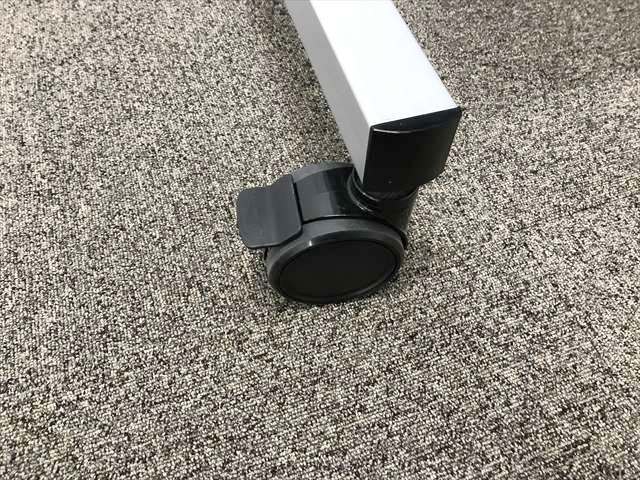 �t���e���r�@49�^�@4K�^�C�v�@�f�B�X�v���C�X�^���h�E�L���X�^�[�t�@TH-49GX755