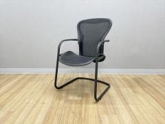 HermanMiller/�n�[�}���~���[ �~�[�e�B���O�`�F�A�@�I�t�@�A�[�����`�F�A�@�T�C�h�`�F�A