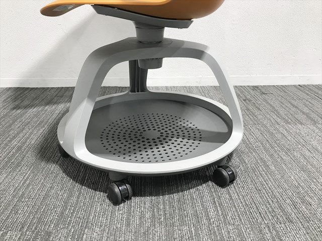 steelcase/スチールケースのミーティングチェア 肘付 ノード