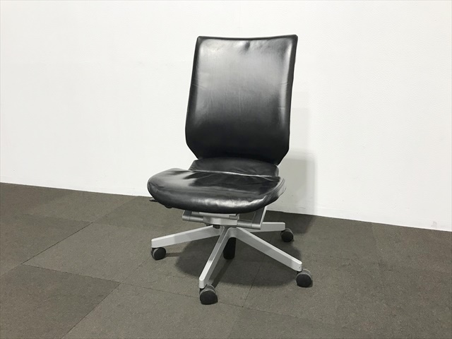 コクヨのアガタ/Aチェア 革張りタイプ CR-G950[コクヨ][中古]|オフィス