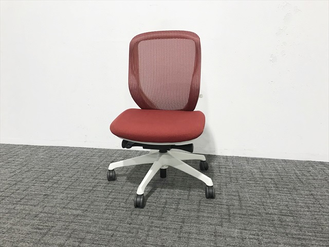 オカムラのシルフィーチェア ローバック メッシュタイプ C631XW FMP9