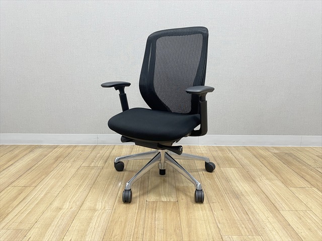 オカムラのシルフィチェア ハイバック メッシュタイプ C685BR FMP1 