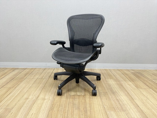 美品■ハーマンミラーアーロンチェア■スタンダード■Bタイプ■ランバーサポート HermanMiller/ハーマンミラーのアーロンチェア Bタイプ スタンダード