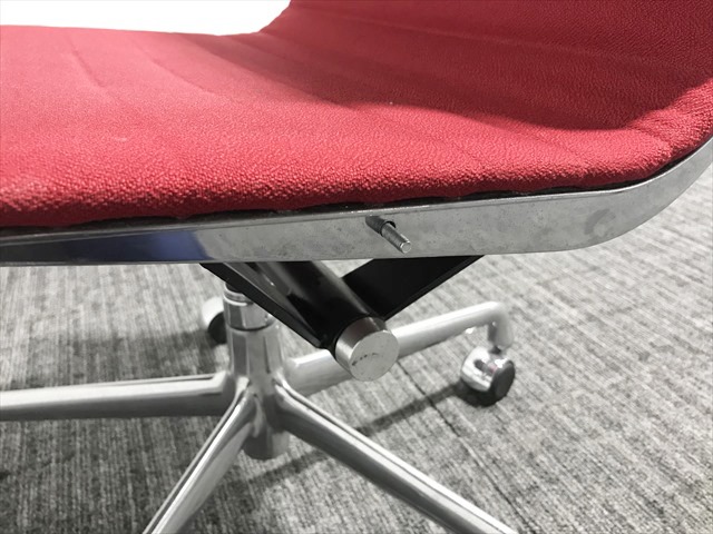 イームズアルミナム Herman Miller/ハーマンミラー肘付リ