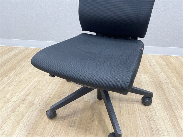 T550�`�F�A�@�t�@�V�X�@�N���X�^�C�v�@�����r