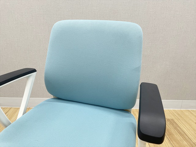 �g���eR�`�F�A�@���[�o�b�N�@KZ-240GB-W9S4