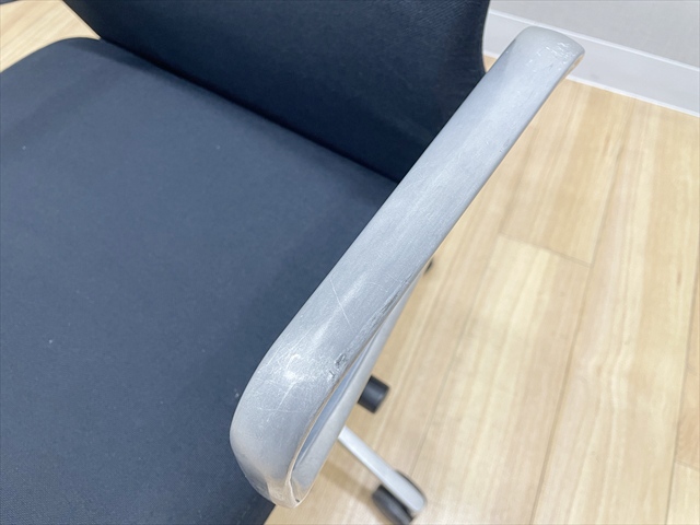 AC5���[�N�`�F�A�@42190300