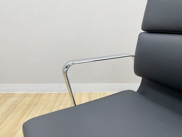 �f�U�C�i�[�Y�`�F�A�@�n�C�o�b�N�@�p�b�h�t�@OC-CH-NW02H