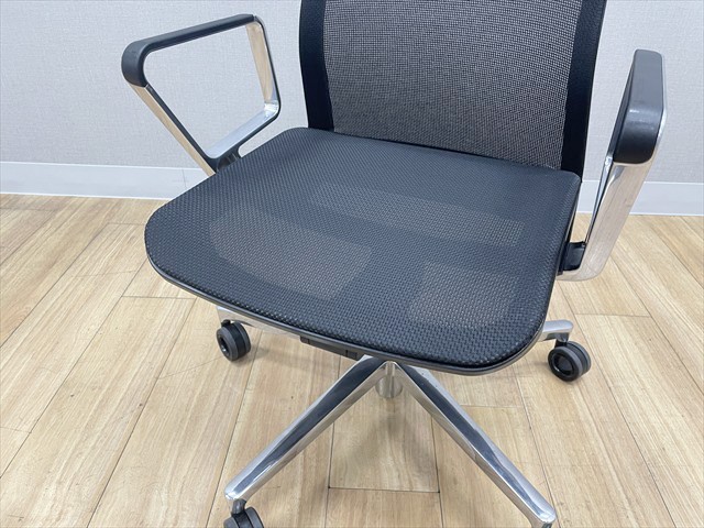 コクヨのファブレチェア ローバック メッシュタイプ C01S-B101M-1 