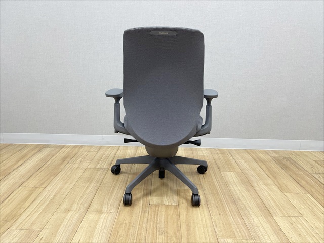 オカムラのスフィアチェア ハイバック CT4CAE FRU2[オカムラ][中古 