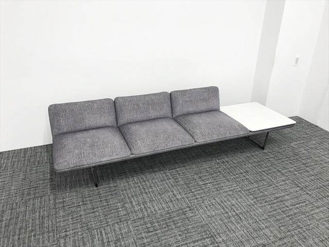 内田洋行/ウチダのロビーチェア 3人用 ローク 4連背付ソファT付L[内田洋行/ウチダ][中古]|オフィス家具（中古）通販ならHappy（ハッピー）