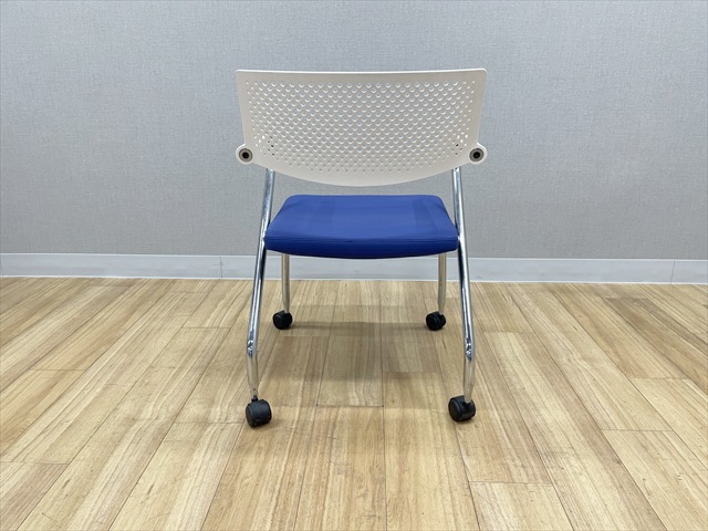 �X�^�b�L���O�`�F�A�@�I�t�@�r�U���[��2�@�L���X�^�[�t�@41684100