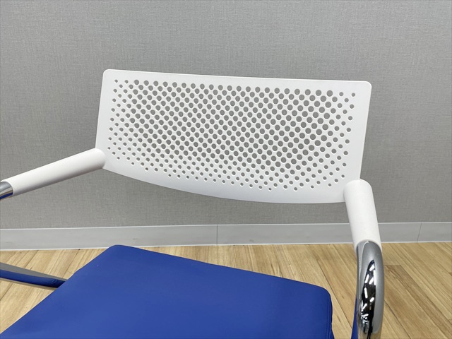 �X�^�b�L���O�`�F�A�@�I�t�@�r�U���[��2�@�L���X�^�[�t�@41684100