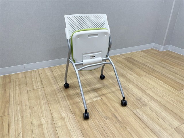 ���s�X�^�b�L���O�`�F�A�@�I���@FM-265�@�L���X�^�[�t