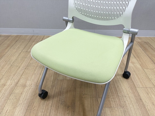 ���s�X�^�b�L���O�`�F�A�@�I���@�O���[�^�@4�{�r�^�C�v�@�w�p�b�h�Ȃ��@�L���X�^�[�t�@8142TR