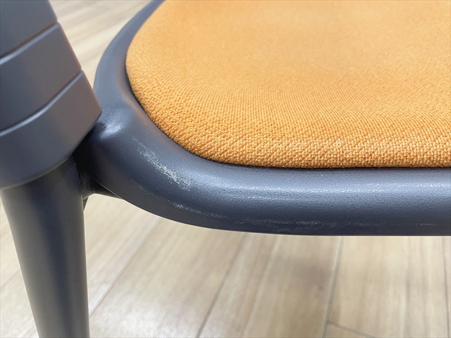 �X�^�b�L���O�`�F�A�@�I���@VM�@���N�b�V�����^�C�v�@�L���X�^�[�t�@MC-V26SEH OR