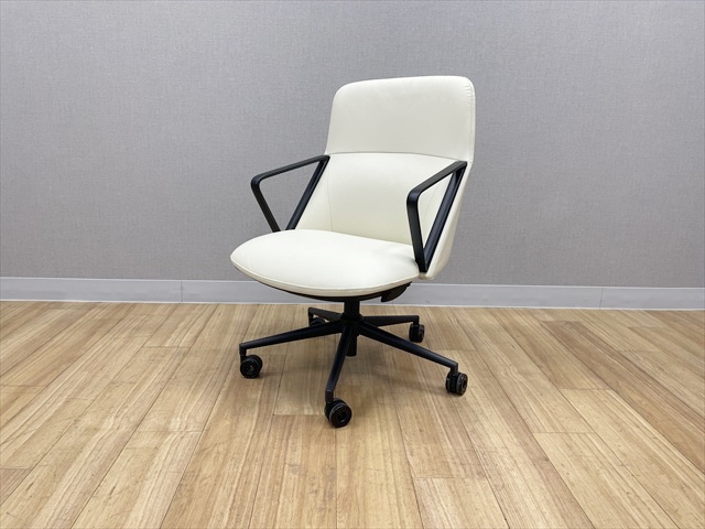 �G�O�[�N�e�B�u�`�F�A�@�}�l�[�W�����g�`�F�A