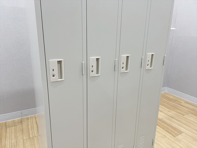 4�l�p���b�J�[�@�X�߃��b�J�[�@LK�^�@LK-42S