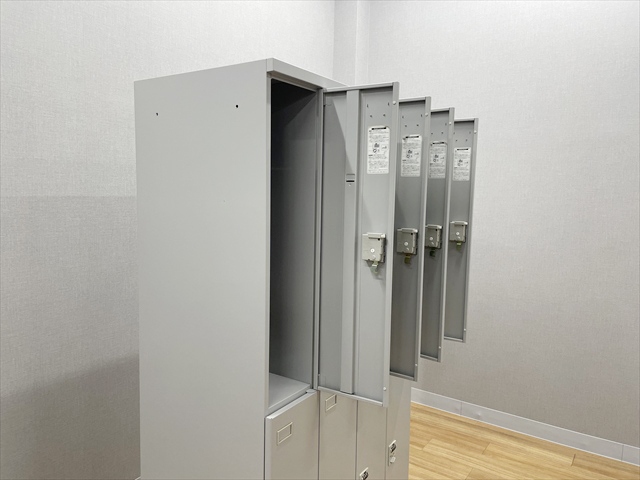 8�l�p���b�J�[�@4��2�i�@�V�X�e�����b�J�[�@NF�^�@�_�C������