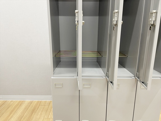 8�l�p���b�J�[�@4��2�i�@�V�X�e�����b�J�[�@NF�^�@�_�C������