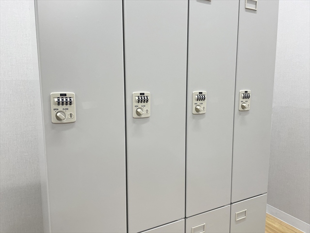 8�l�p���b�J�[�@4��2�i�@�V�X�e�����b�J�[�@NF�^�@�_�C������