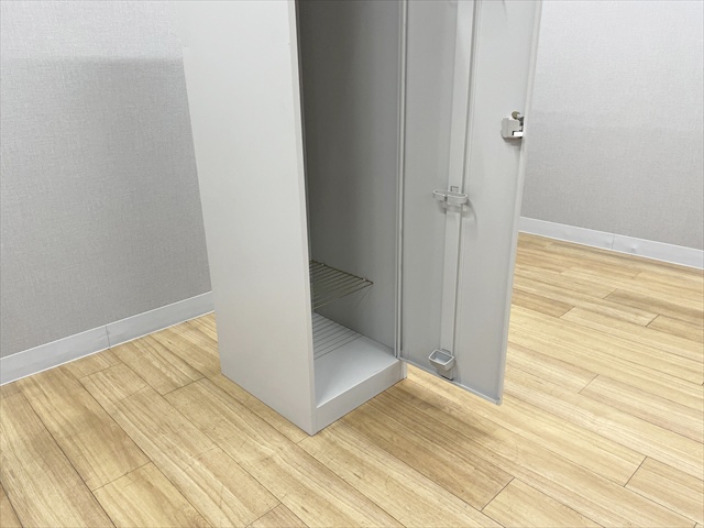 1人用ロッカー L型 ワイドタイプ HDL-4511SS-WE[イトーキ][中古 