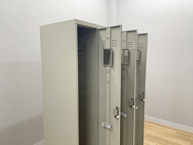 3�l�p���b�J�[�@J�^�@3L7JN-20