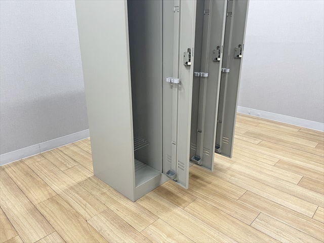 3�l�p���b�J�[�@J�^�@3L7JN-20