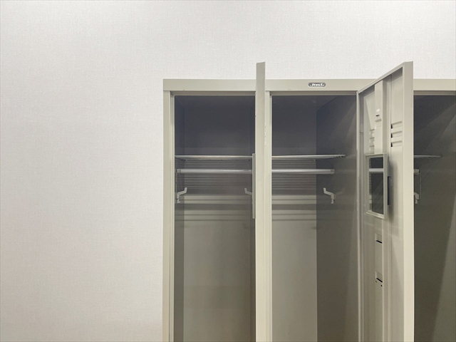 3�l�p���b�J�[�@J�^�@3L7JN-20