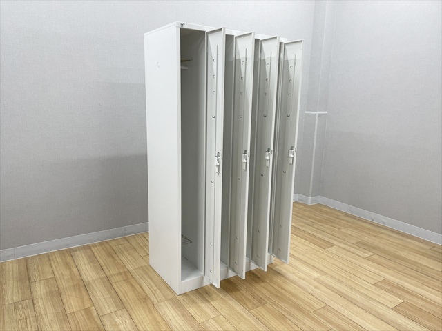 4�l�p���b�J�[�@AKL�^�@AKL-W4