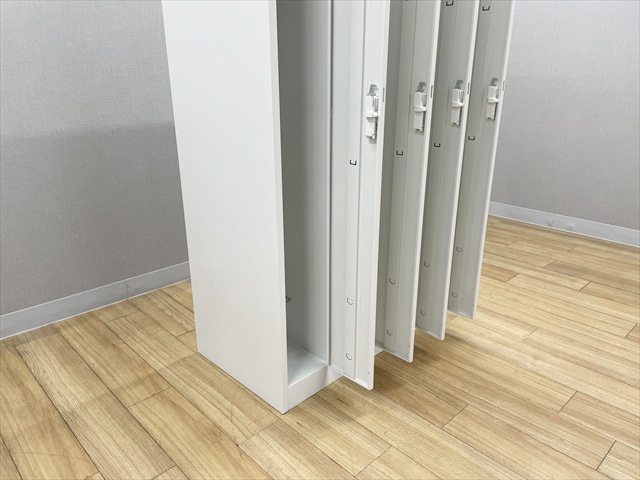 4�l�p���b�J�[�@AKL�^�@AKL-W4